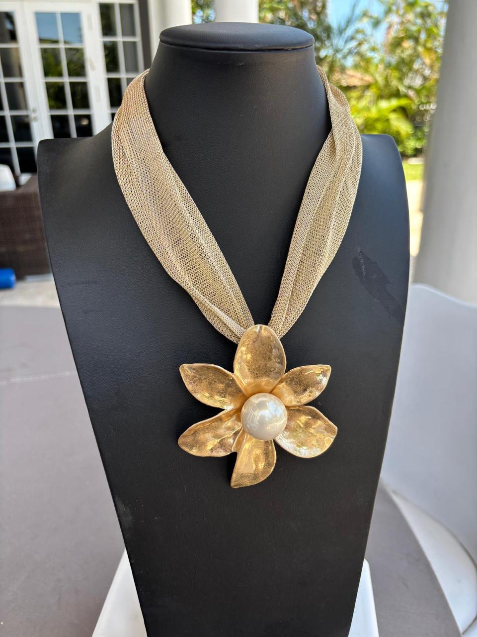 Flower with Mesh